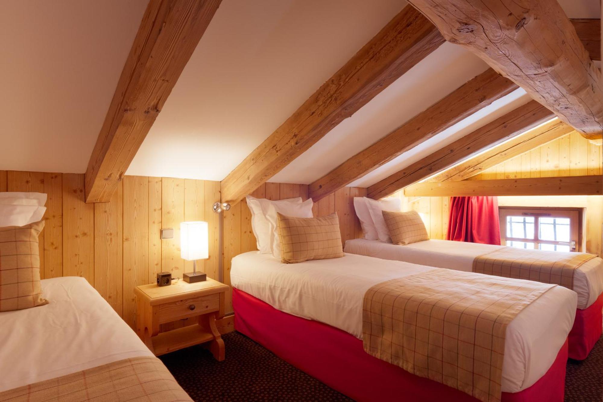 La Ferme Du Golf Hotel Megève Cameră foto